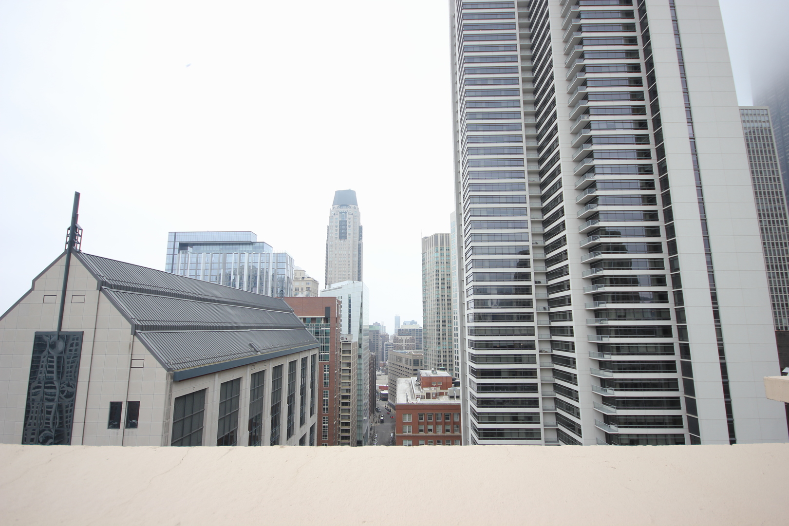 747 North Wabash Avenue, Unit 2501 Chicago, IL 60611 - Photo 19 of 31