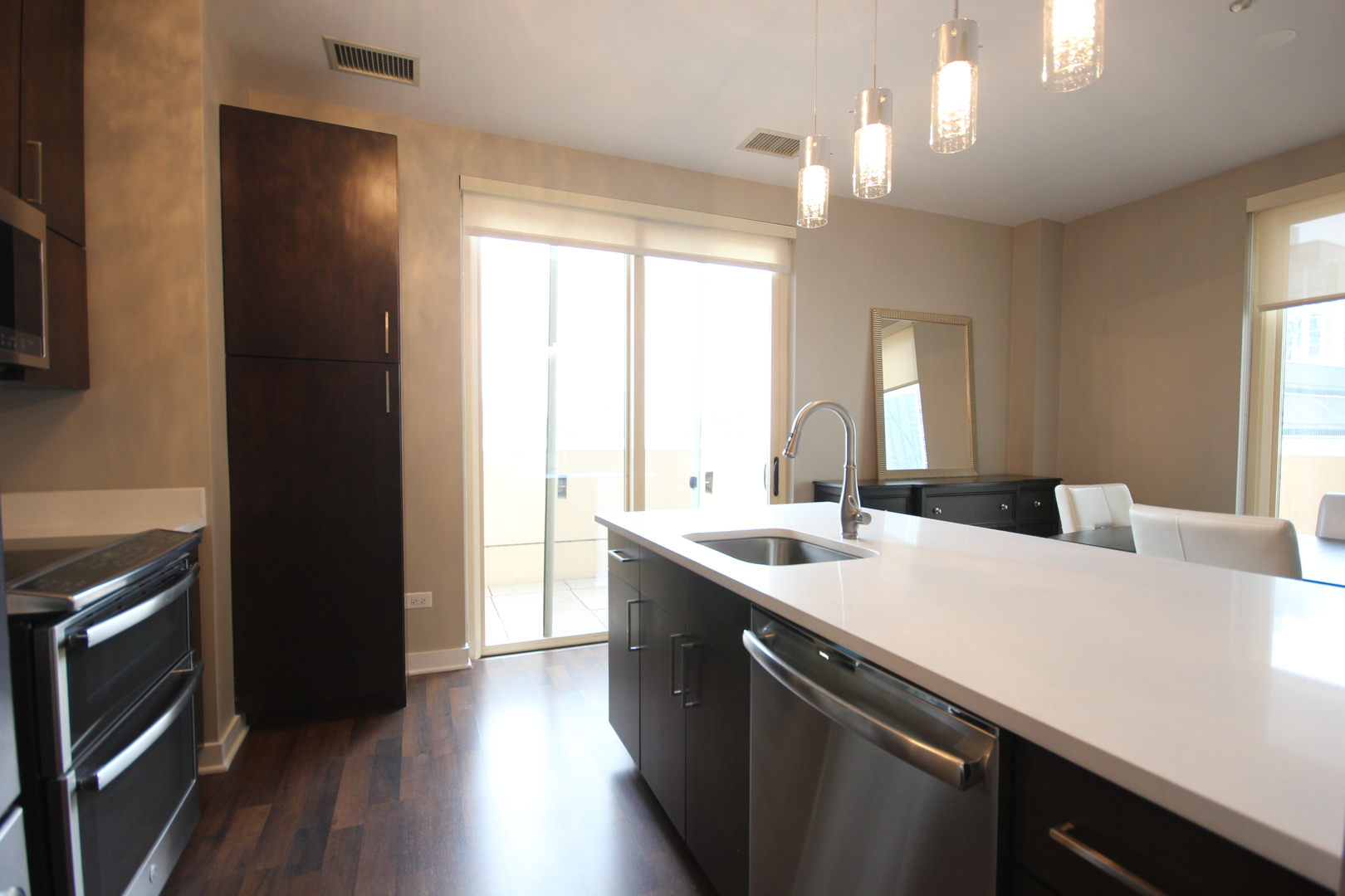747 North Wabash Avenue, Unit 2501 Chicago, IL 60611 - Photo 7 of 31