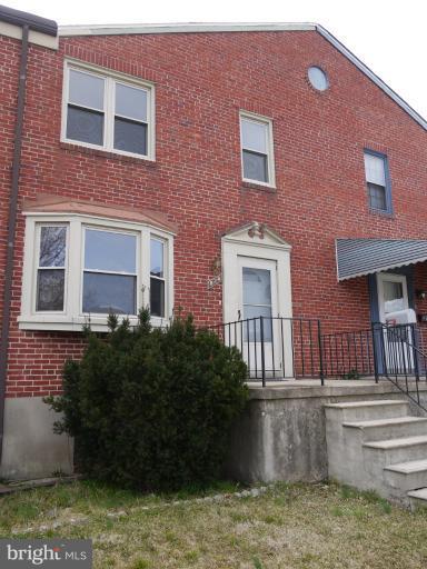 824 Stamford Road Baltimore, MD 21229 - Photo 1 of 13 Exterior (Front)