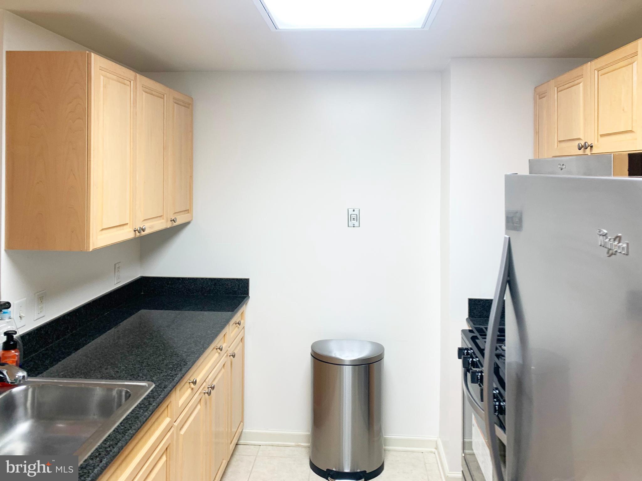 2726 Gallows Road, Unit 705 Vienna, VA 22180 - Photo 8 of 20