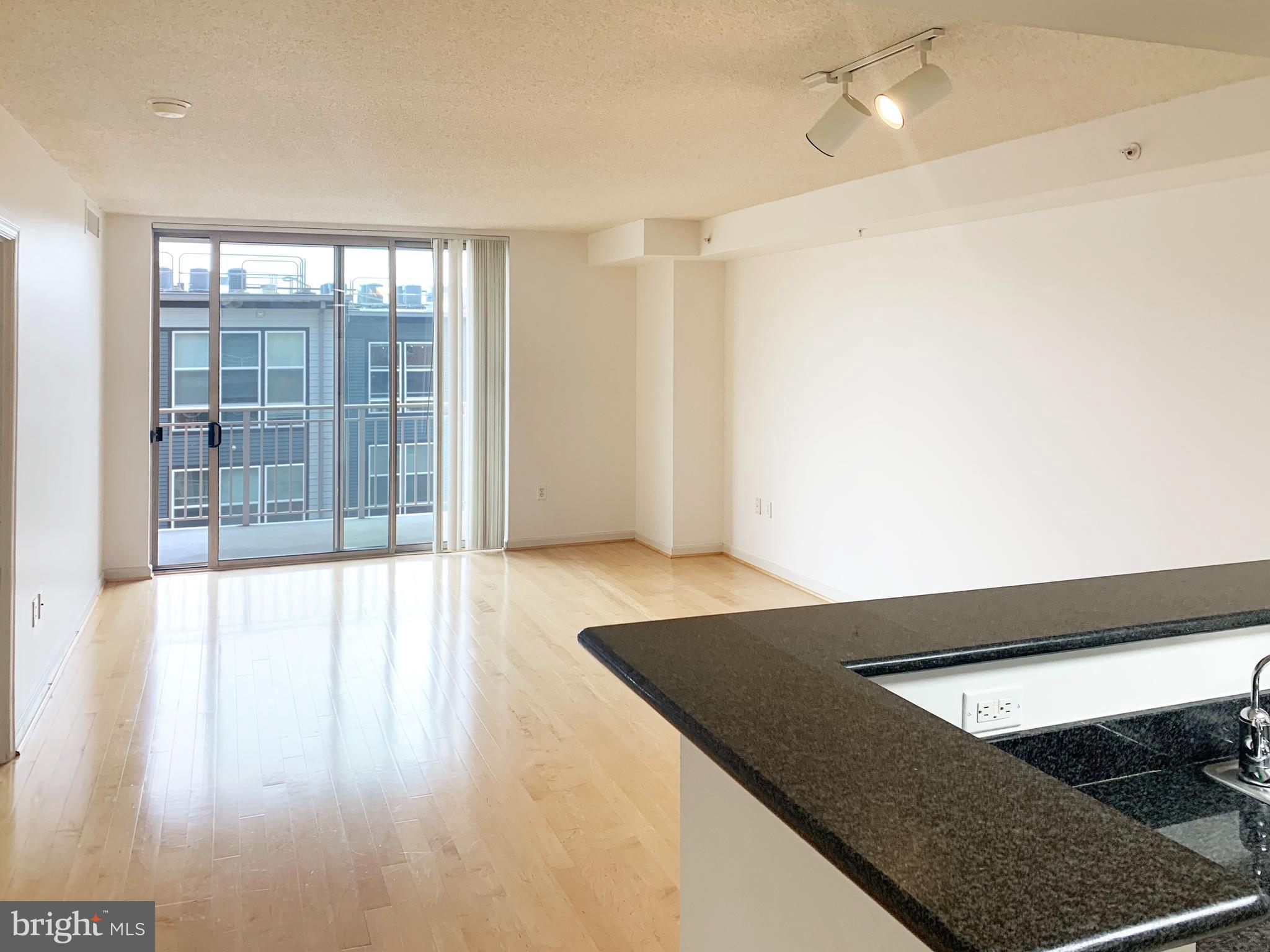 2726 Gallows Road, Unit 705 Vienna, VA 22180 - Photo 10 of 20