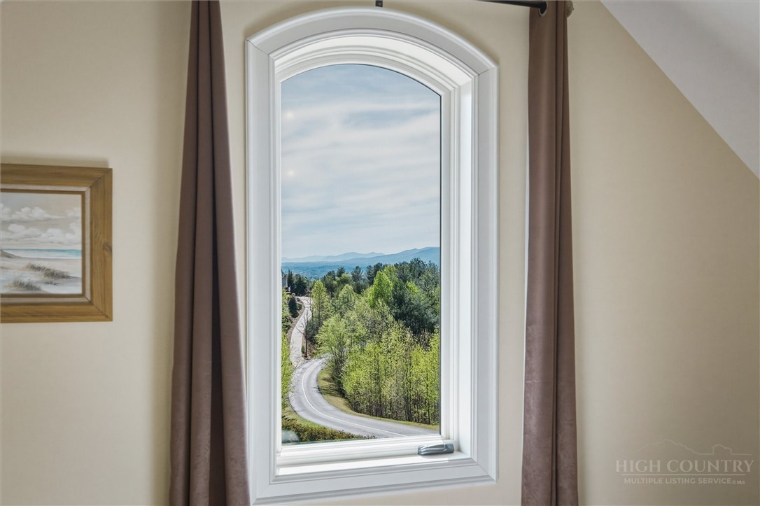 1638 Johns Ridge Parkway Lenoir, NC 28645 - Photo 23 of 50 a view of a window