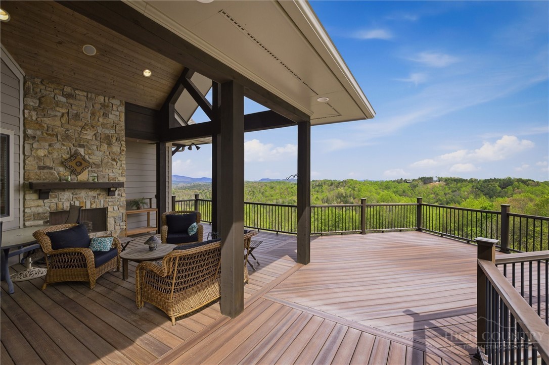 1638 Johns Ridge Parkway Lenoir, NC 28645 - Photo 35 of 50 a view of sitting area with furniture and garden