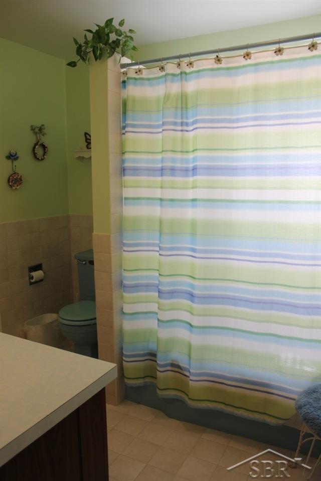 2004 2nd Street Bay City, MI 48708 - Photo 15 of 23 31240633-14.JPG