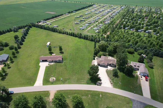 $140,000 | 15 Lake Shetek Drive, Slayton, MN 56172