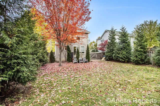 $295,000 | 344 Highland Street Southeast, Grand Rapids, MI 49507