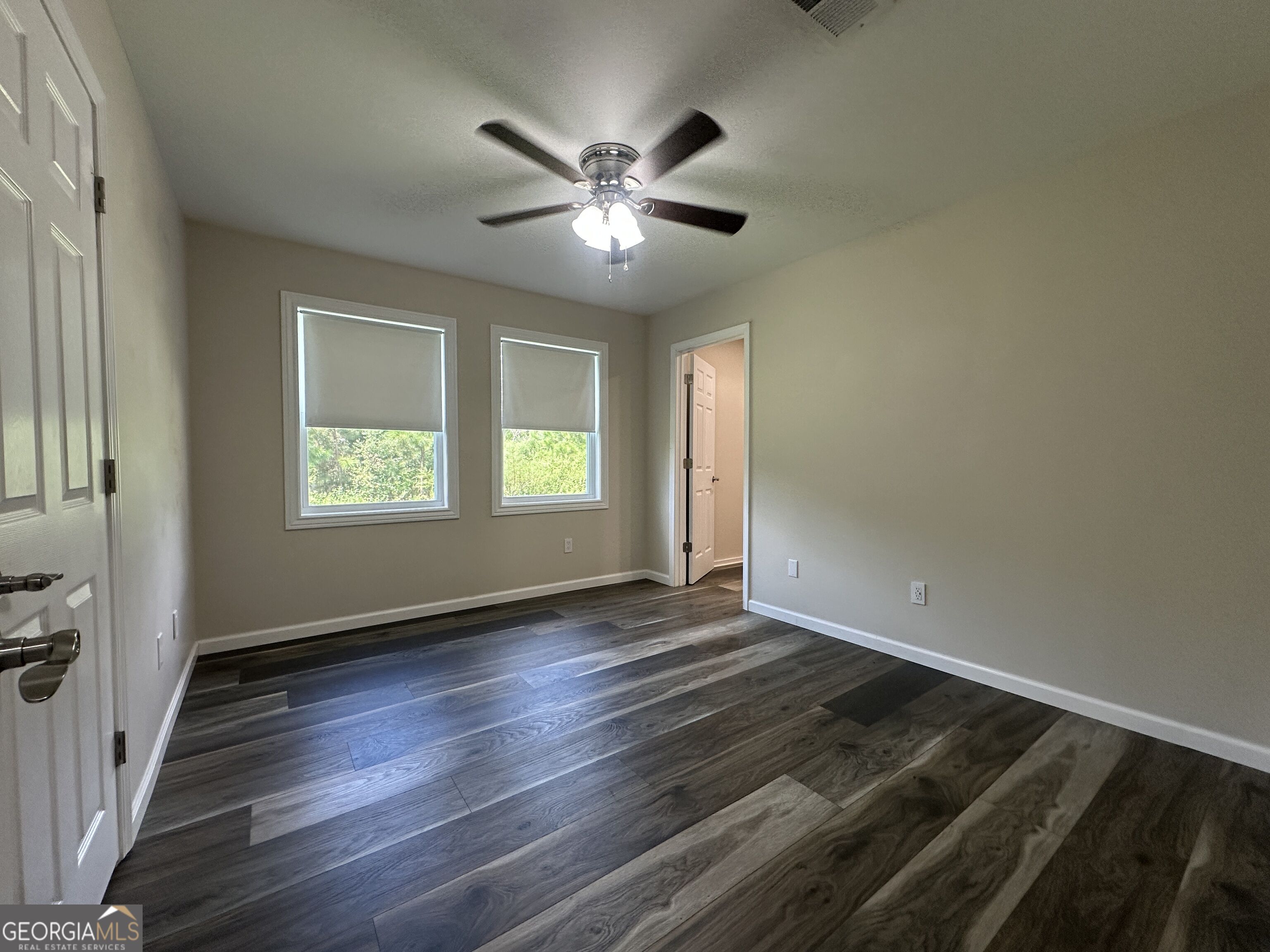 273 Sunbeam Road Douglas, GA 31535 - Photo 16 of 21 Bedroom 3