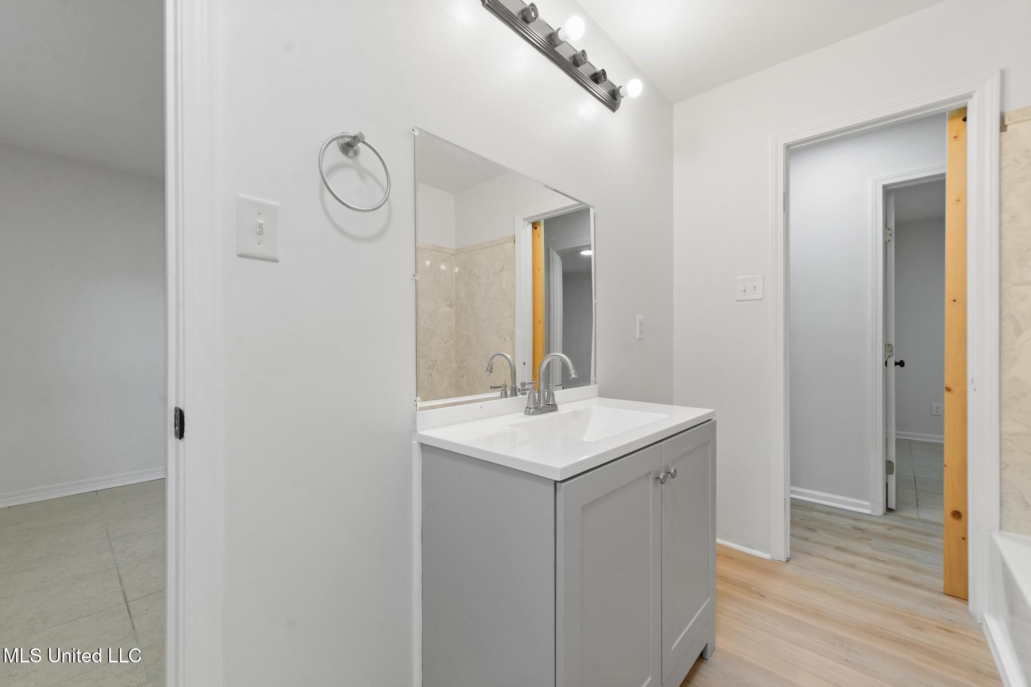 416 Shadowlawn Court D'Iberville, MS 39540 - Photo 14 of 23 014