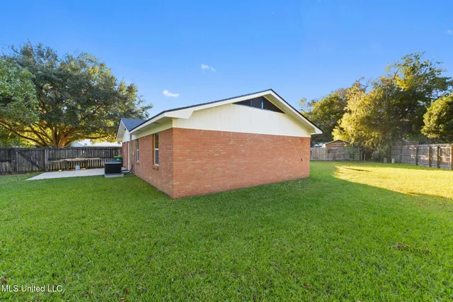 $179,900 | 416 Shadowlawn Court, D'Iberville, MS 39540