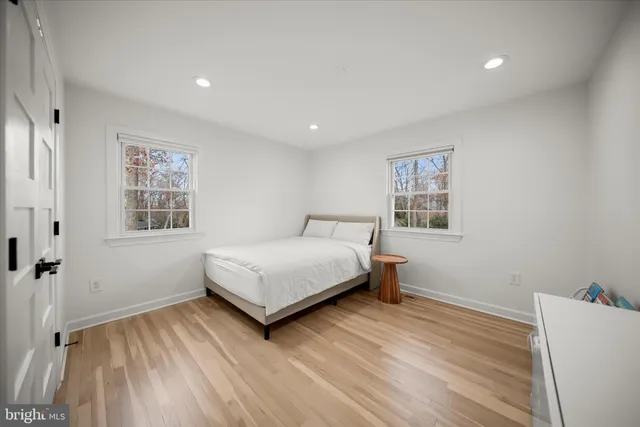 $1,400,000 | 515 Woodland Court Northwest, Vienna, VA 22180