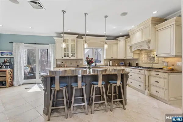 $1,585,000 | 50 Hemlock Drive, Paramus, NJ 07652