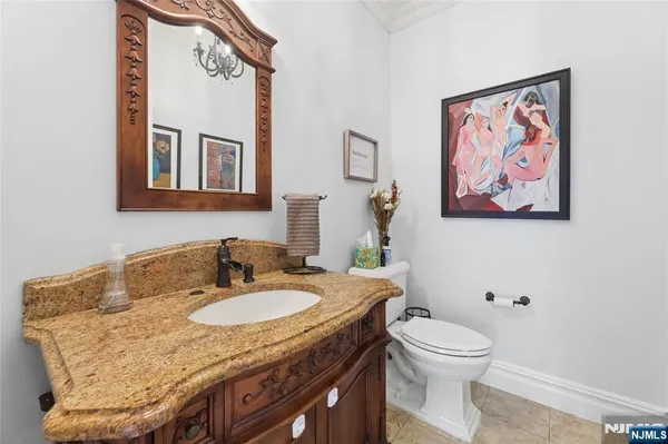 $1,585,000 | 50 Hemlock Drive, Paramus, NJ 07652