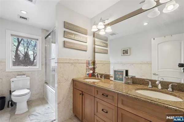 $1,585,000 | 50 Hemlock Drive, Paramus, NJ 07652
