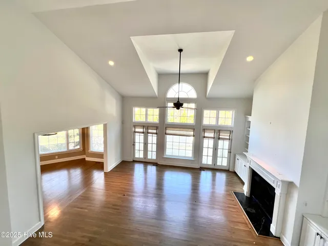 $4,250 | 719 Arboretum Drive, Wilmington, NC 28405