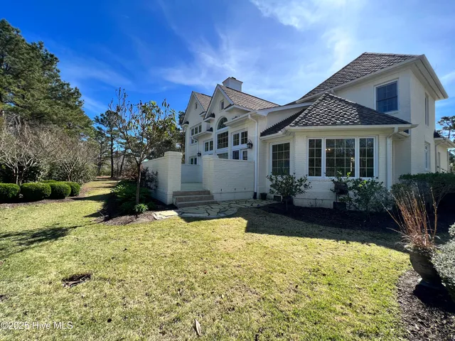 $4,250 | 719 Arboretum Drive, Wilmington, NC 28405