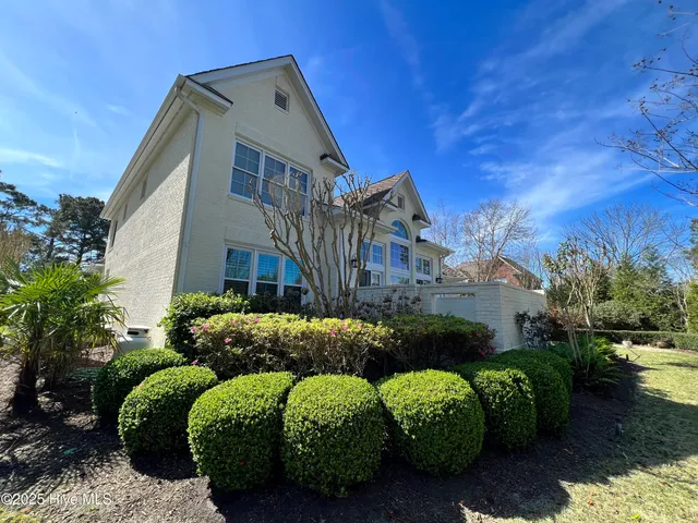 $4,250 | 719 Arboretum Drive, Wilmington, NC 28405