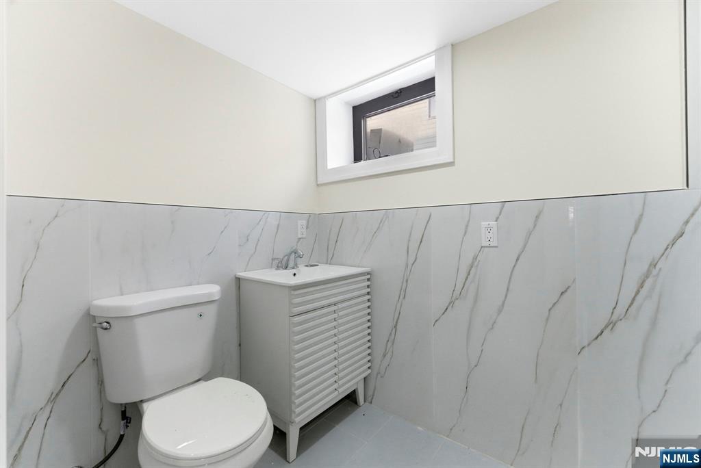 703 3rd Street Secaucus, NJ 07094 - Photo 36 of 49