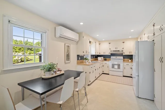 $899,900 | 481 West Townsend Road, Lunenburg, MA 01462