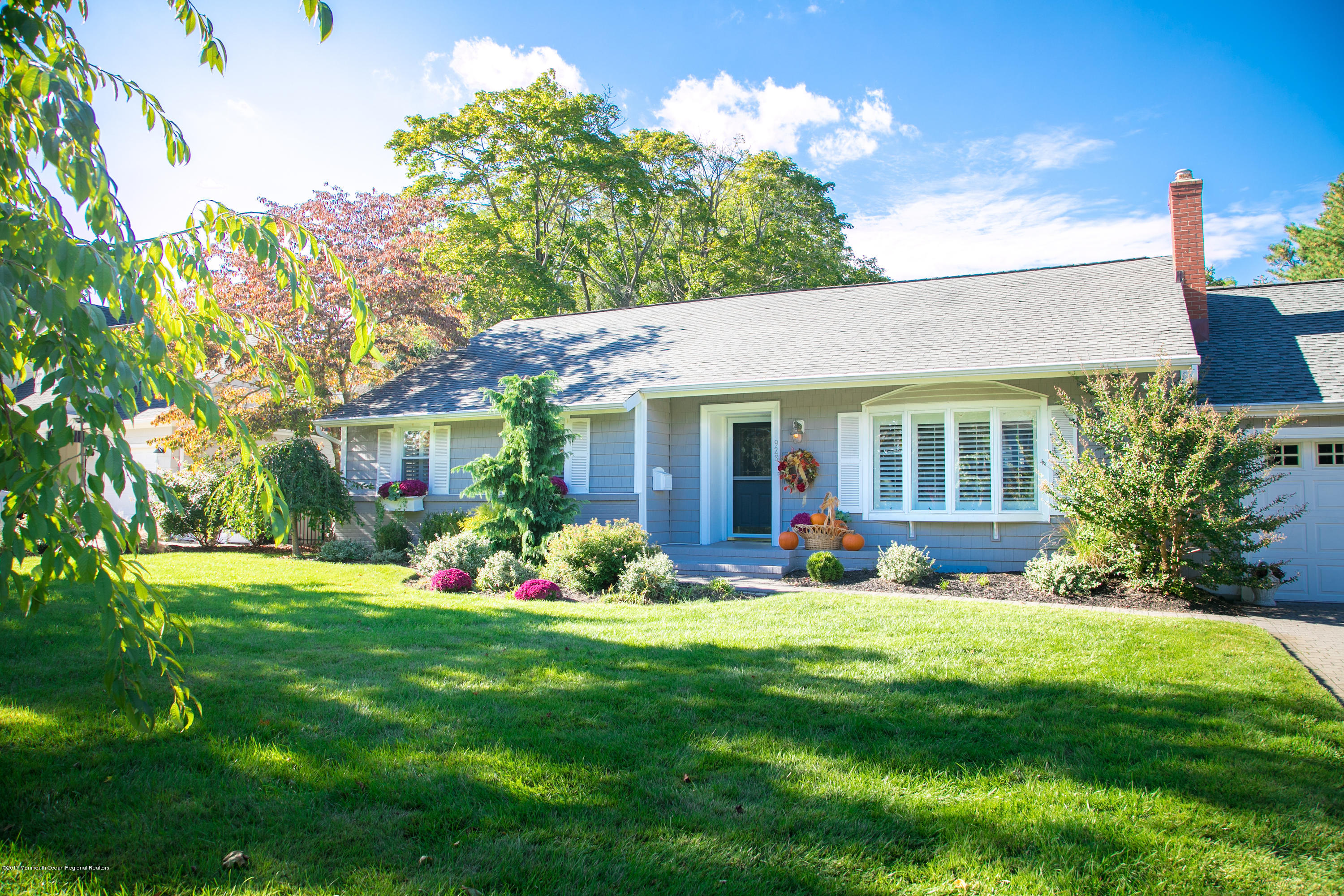 923 Woodview Road Brielle, NJ 08730 - Photo 3 of 50 Front