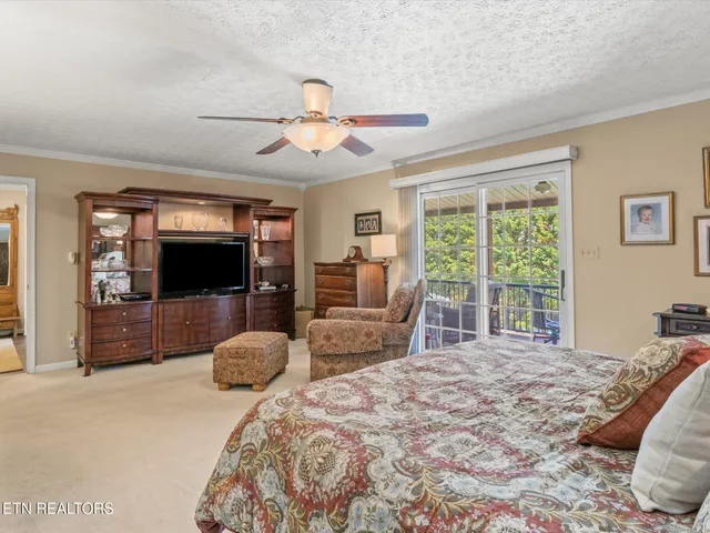 $999,900 | 1066 White Oak Avenue, Maryville, TN 37803