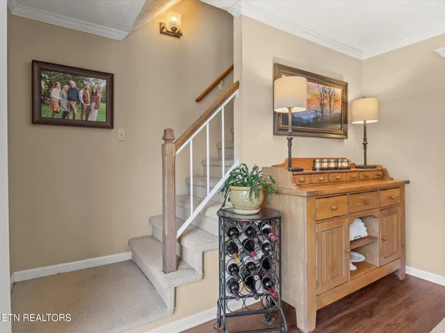 $999,900 | 1066 White Oak Avenue, Maryville, TN 37803