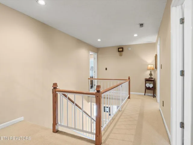 $999,900 | 1066 White Oak Avenue, Maryville, TN 37803