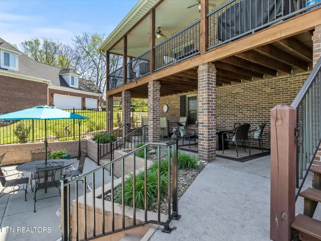 $999,900 | 1066 White Oak Avenue, Maryville, TN 37803