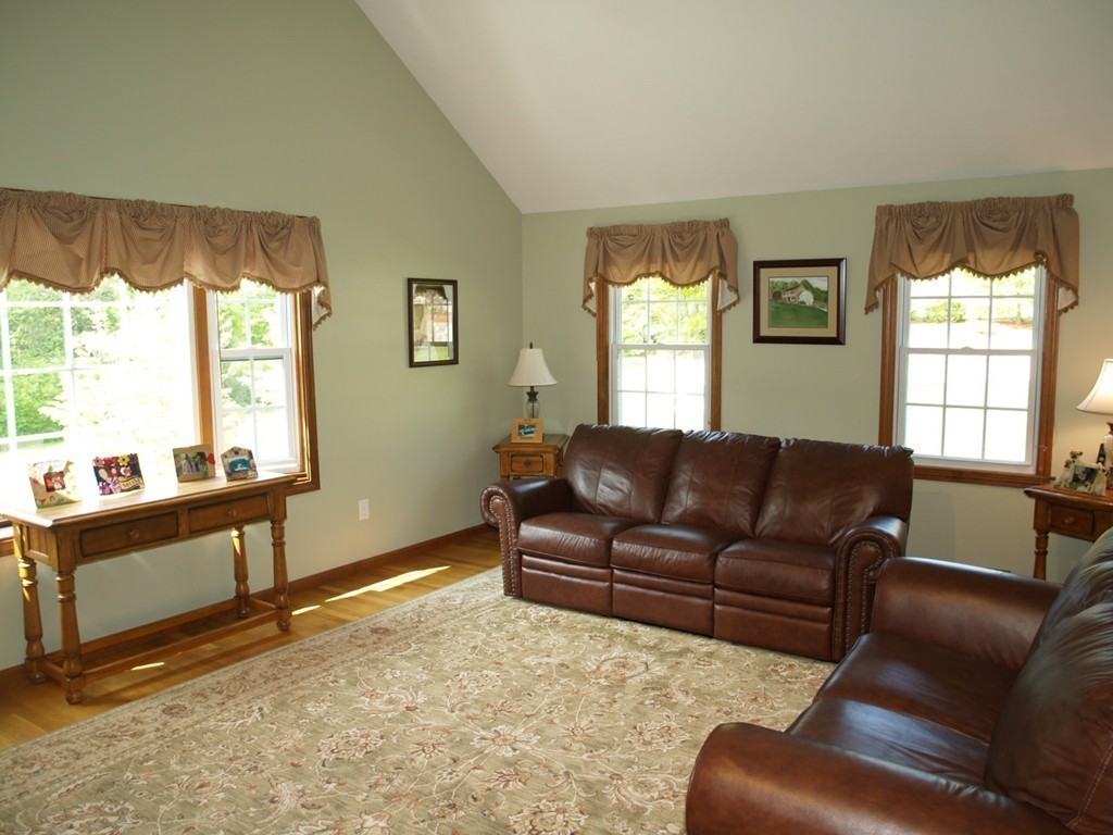 148 Boston Road Chelmsford, MA 01824 - Photo 9 of 22