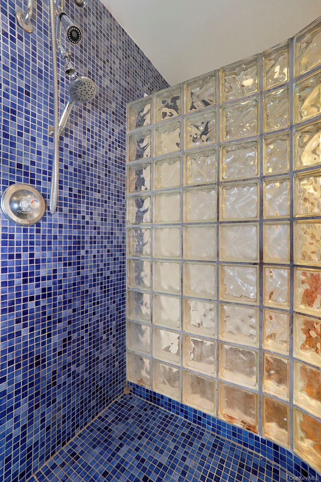 37 Willets Way Newburgh, NY 12550 - Photo 30 of 48 a bathroom with a shower
