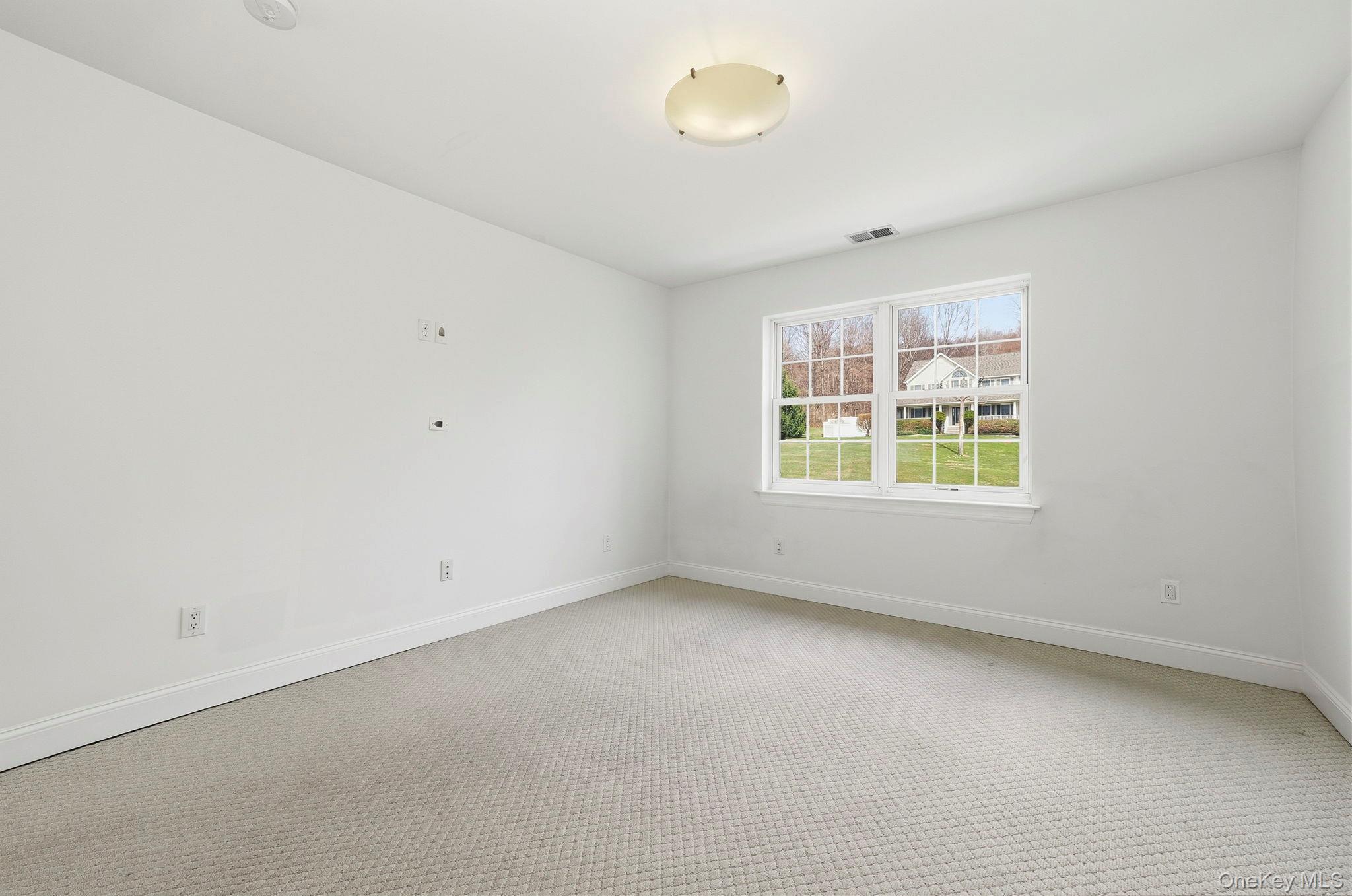 37 Willets Way Newburgh, NY 12550 - Photo 32 of 48 an empty room with a window