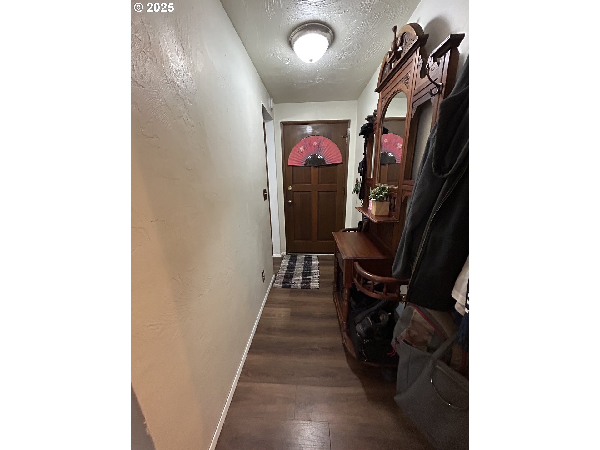 1205 Mill Street Springfield, OR 97477 - Photo 7 of 28