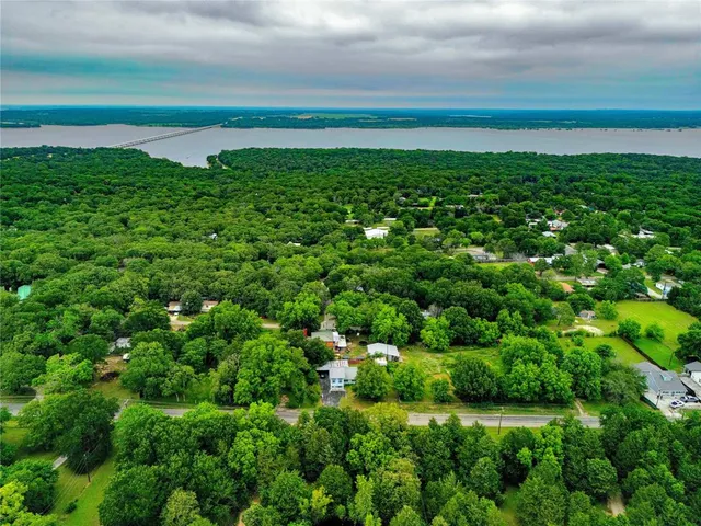 $220,000 | 389 Hillcrest Circle, Gordonville, TX 76245