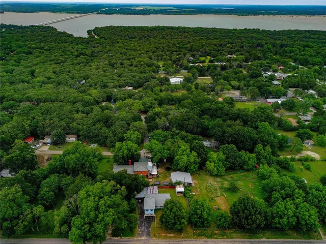 $220,000 | 389 Hillcrest Circle, Gordonville, TX 76245