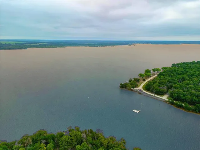 $220,000 | 389 Hillcrest Circle, Gordonville, TX 76245