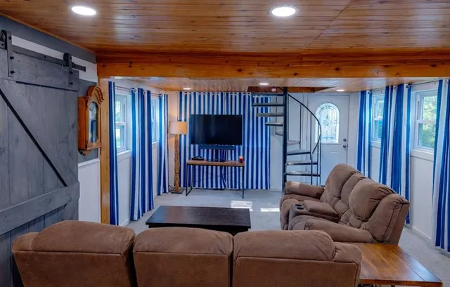 $220,000 | 389 Hillcrest Circle, Gordonville, TX 76245