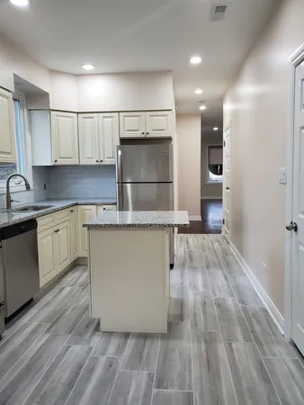 $2,475 | 4130 North Monticello Avenue, Unit 2, Chicago, IL 60618