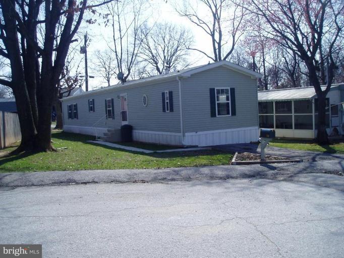 1319 Evering Avenue Rosedale, MD 21237 - Photo 11 of 15 New maintainance free vinyl siding & shutters