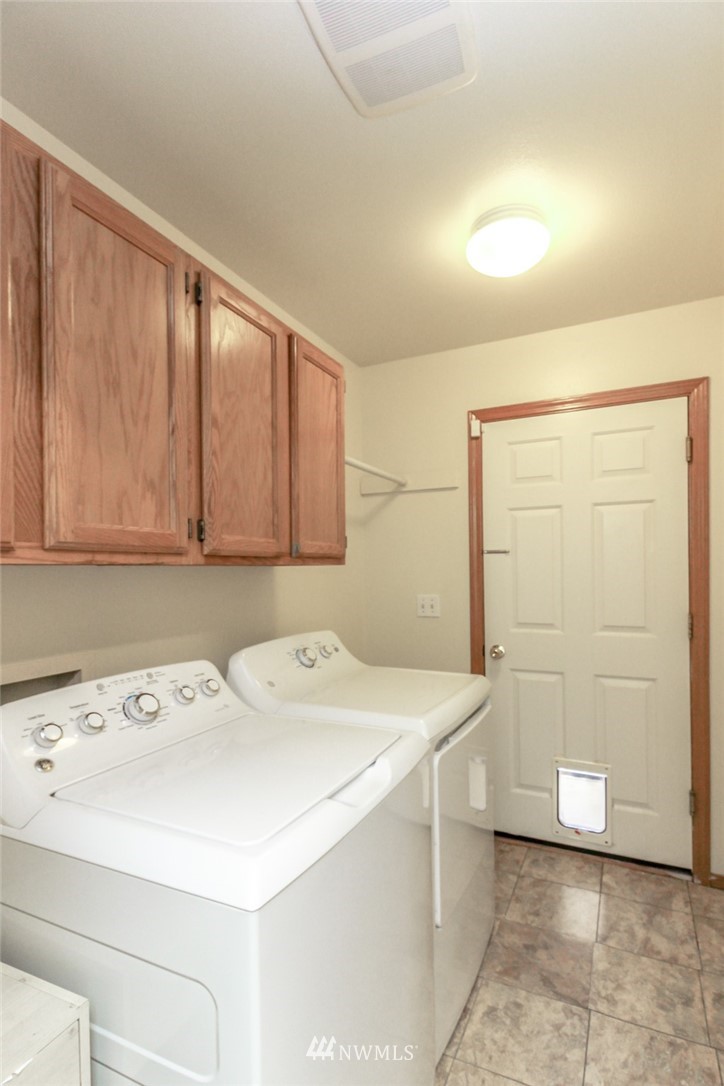 5903 Cherokee Loop Southeast Lacey, WA 98513 - Photo 18 of 38 Gallery Image 18