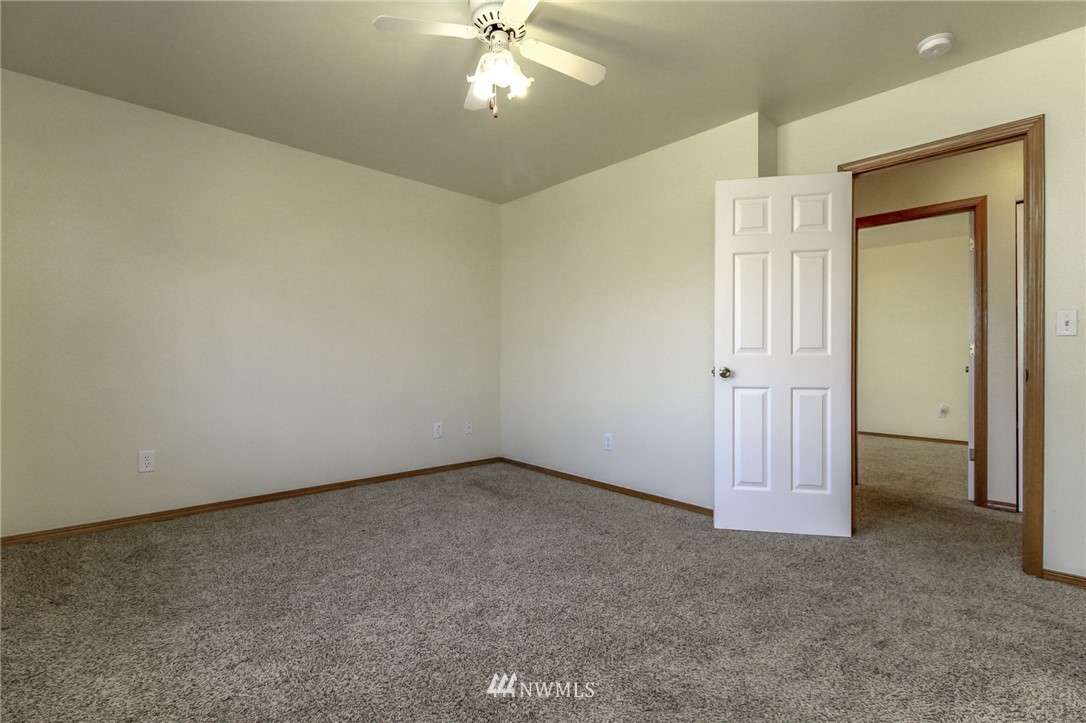 5903 Cherokee Loop Southeast Lacey, WA 98513 - Photo 21 of 38 Gallery Image 21