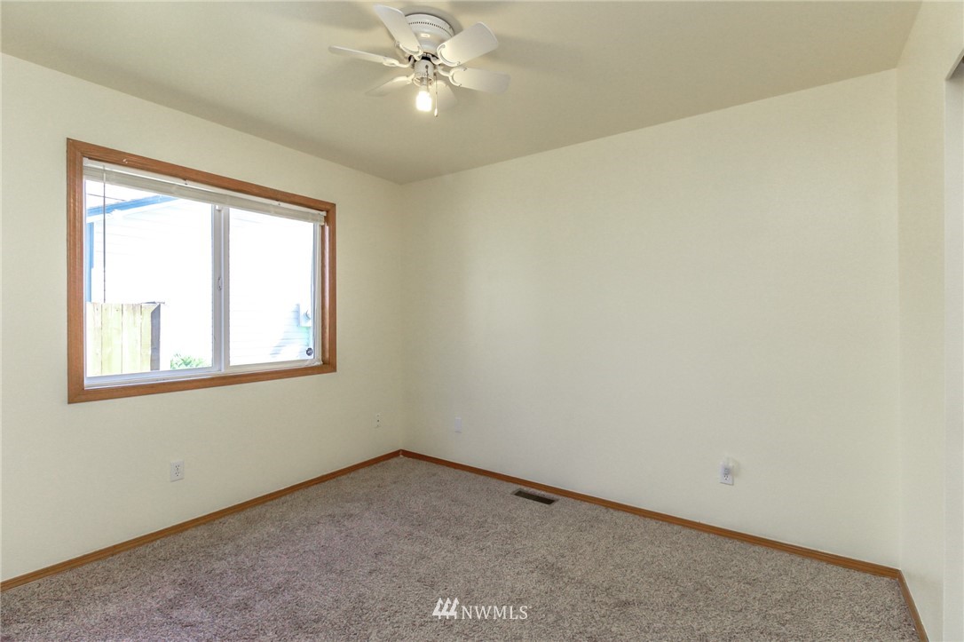 5903 Cherokee Loop Southeast Lacey, WA 98513 - Photo 22 of 38 Gallery Image 22