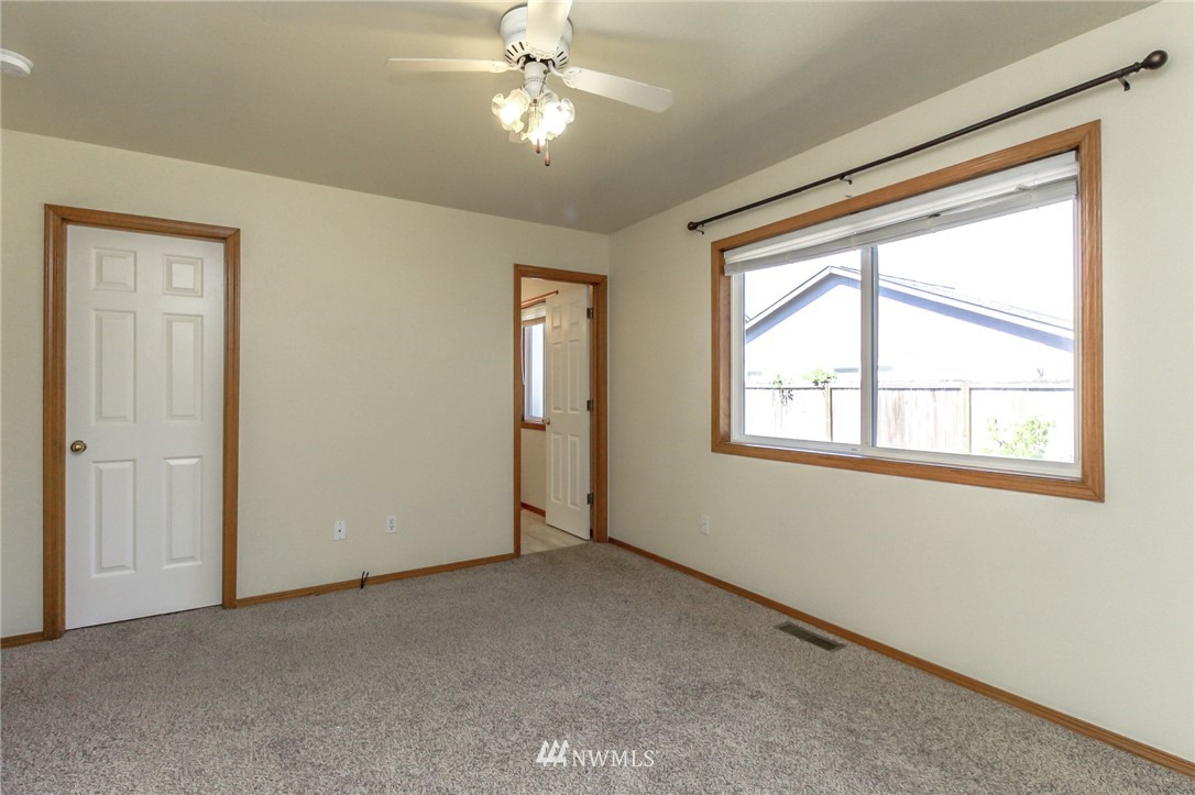 5903 Cherokee Loop Southeast Lacey, WA 98513 - Photo 25 of 38 Gallery Image 25
