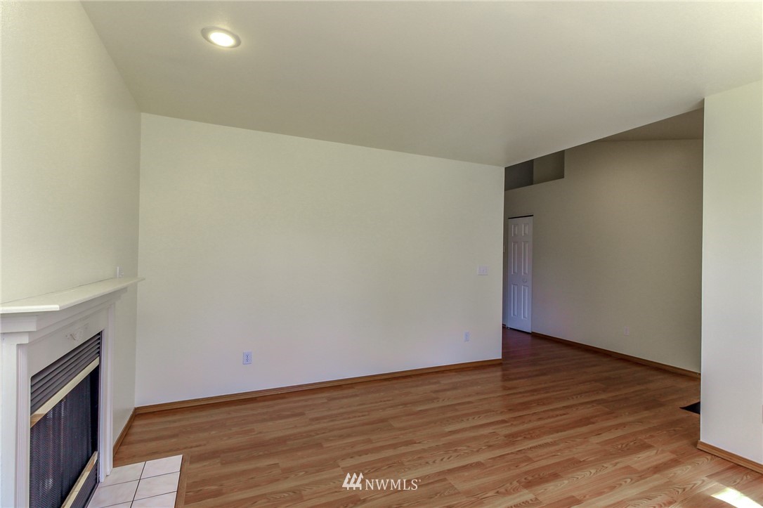 5903 Cherokee Loop Southeast Lacey, WA 98513 - Photo 6 of 38 Gallery Image 6