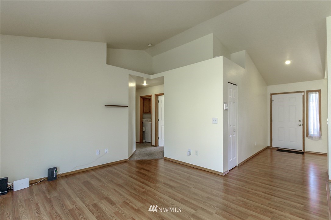 5903 Cherokee Loop Southeast Lacey, WA 98513 - Photo 8 of 38 Gallery Image 8