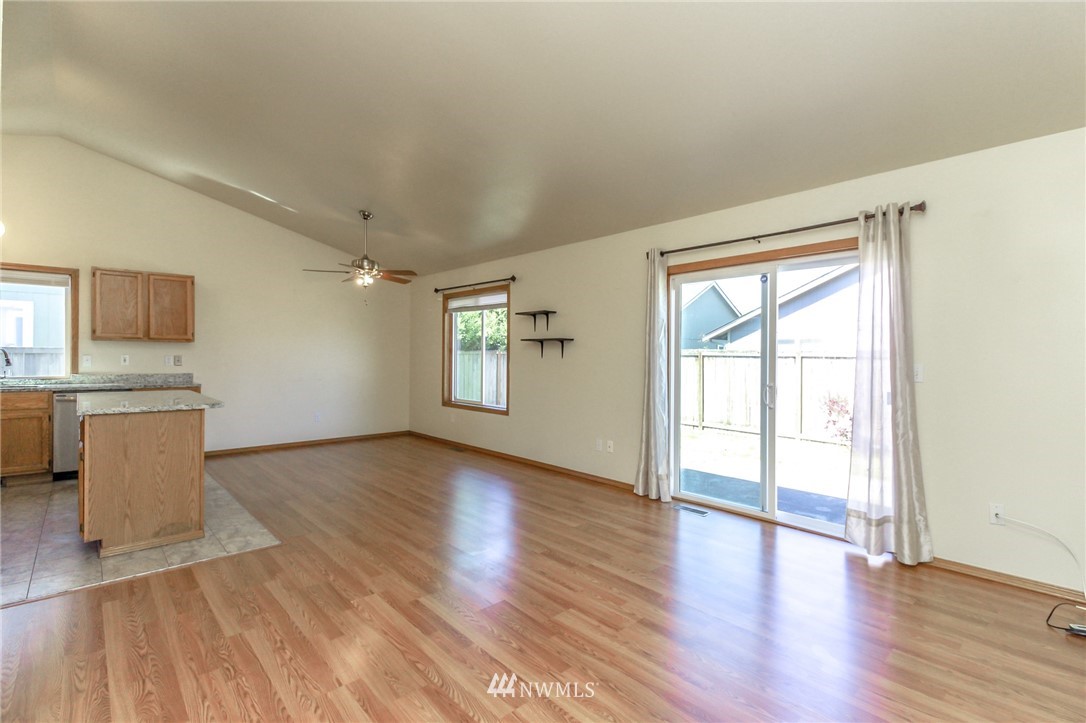 5903 Cherokee Loop Southeast Lacey, WA 98513 - Photo 10 of 38 Gallery Image 10