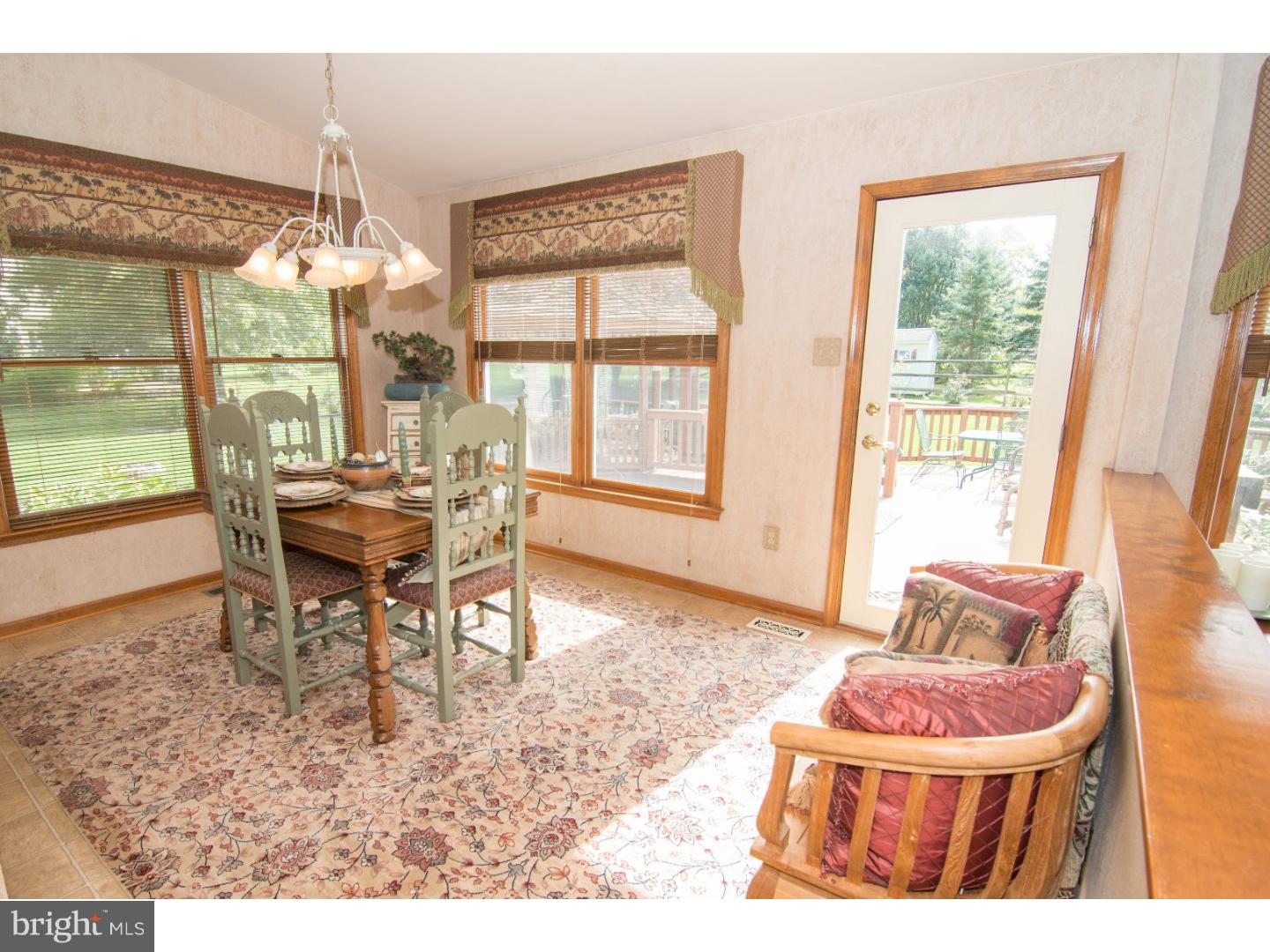 2260 Warner Road Lansdale, PA 19446 - Photo 8 of 24 Breakfast Room