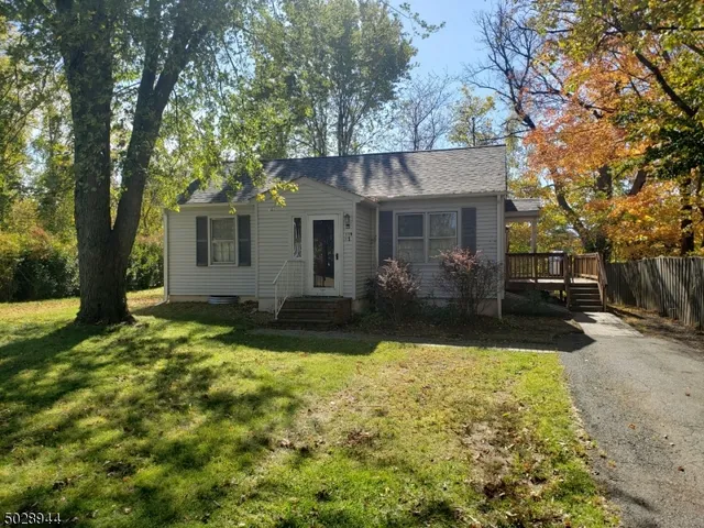 $1,800 | 119 Water Street, Newton, NJ 07860