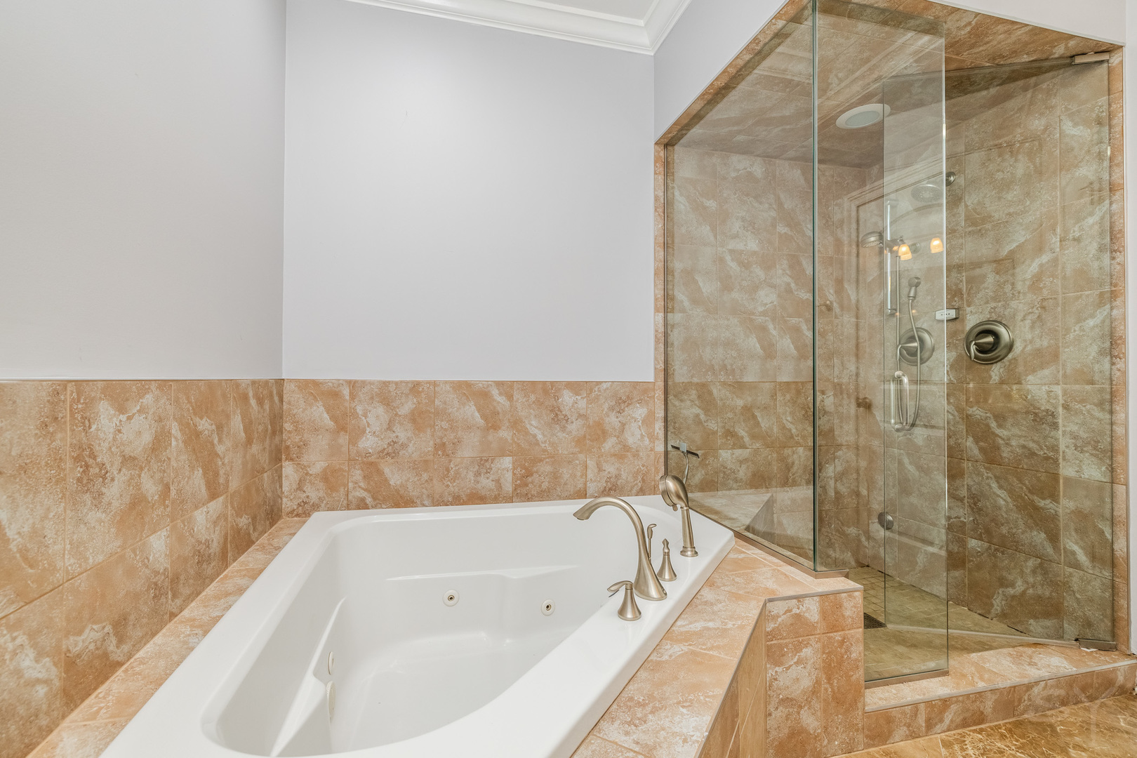 1116 West Hubbard Street, Unit 2W Chicago, IL 60642 - Photo 25 of 33