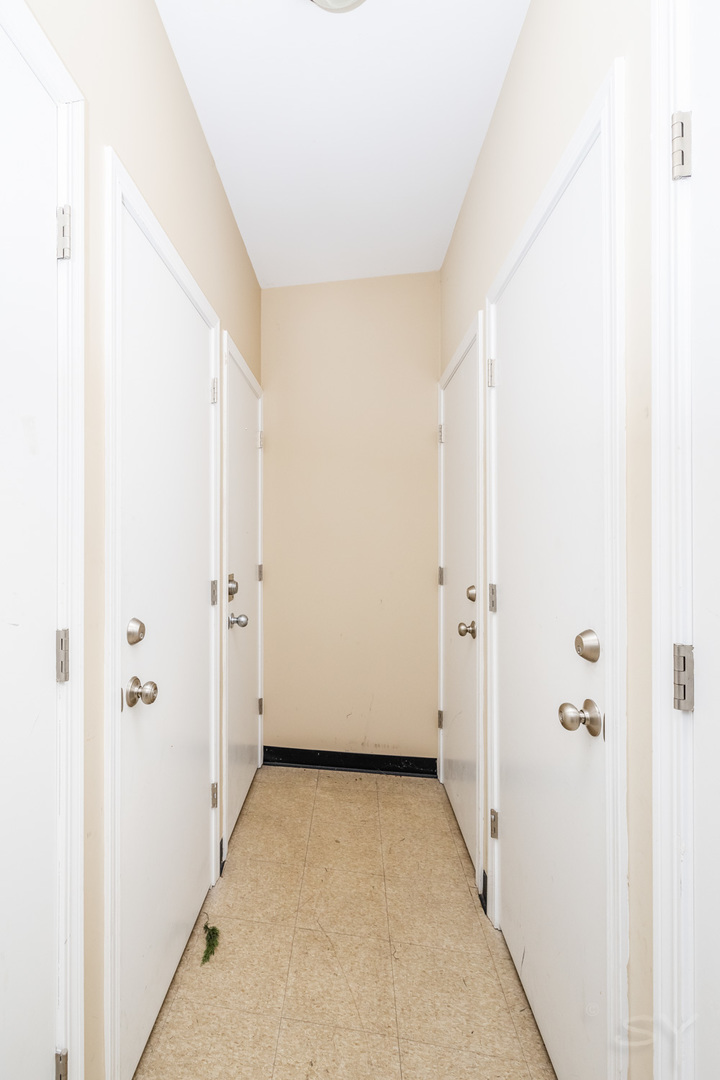 1116 West Hubbard Street, Unit 2W Chicago, IL 60642 - Photo 31 of 33