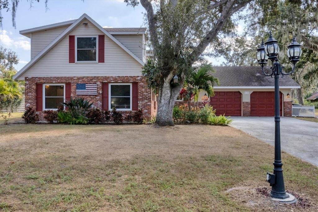 2115 Shadow Oaks Road Sarasota, FL 34240 - Photo 2 of 35