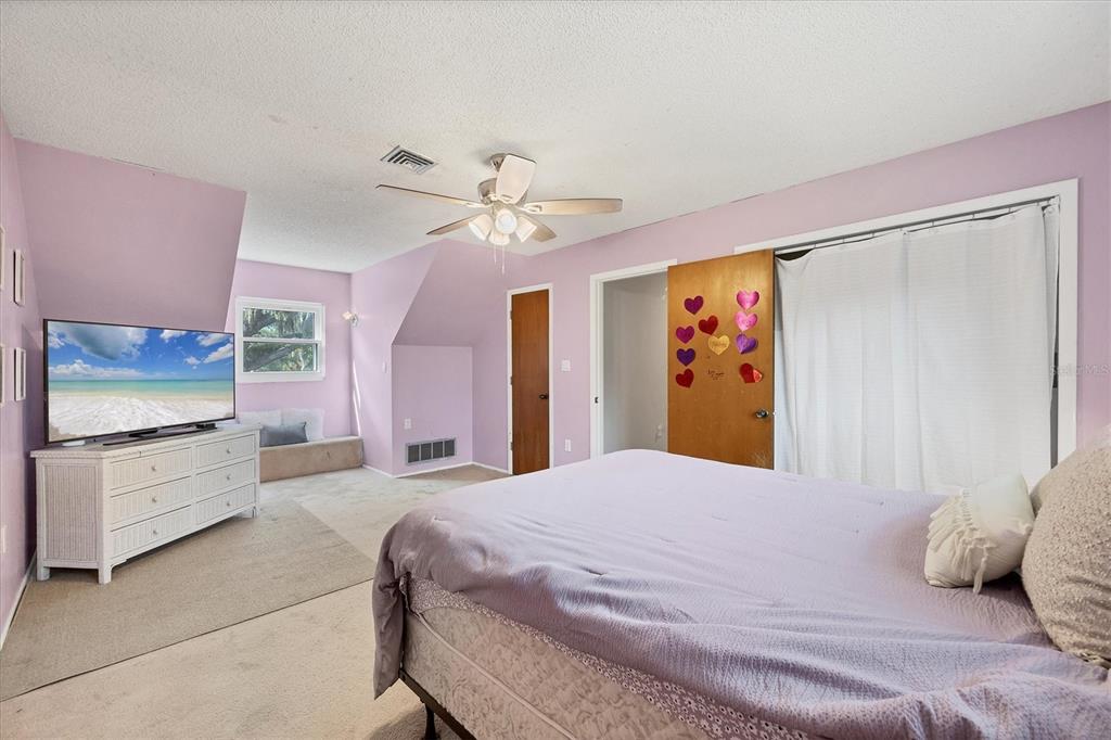 2115 Shadow Oaks Road Sarasota, FL 34240 - Photo 22 of 35